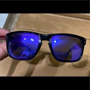 [OAKLEY] Holbrook Polarized Sunglasses - Purple